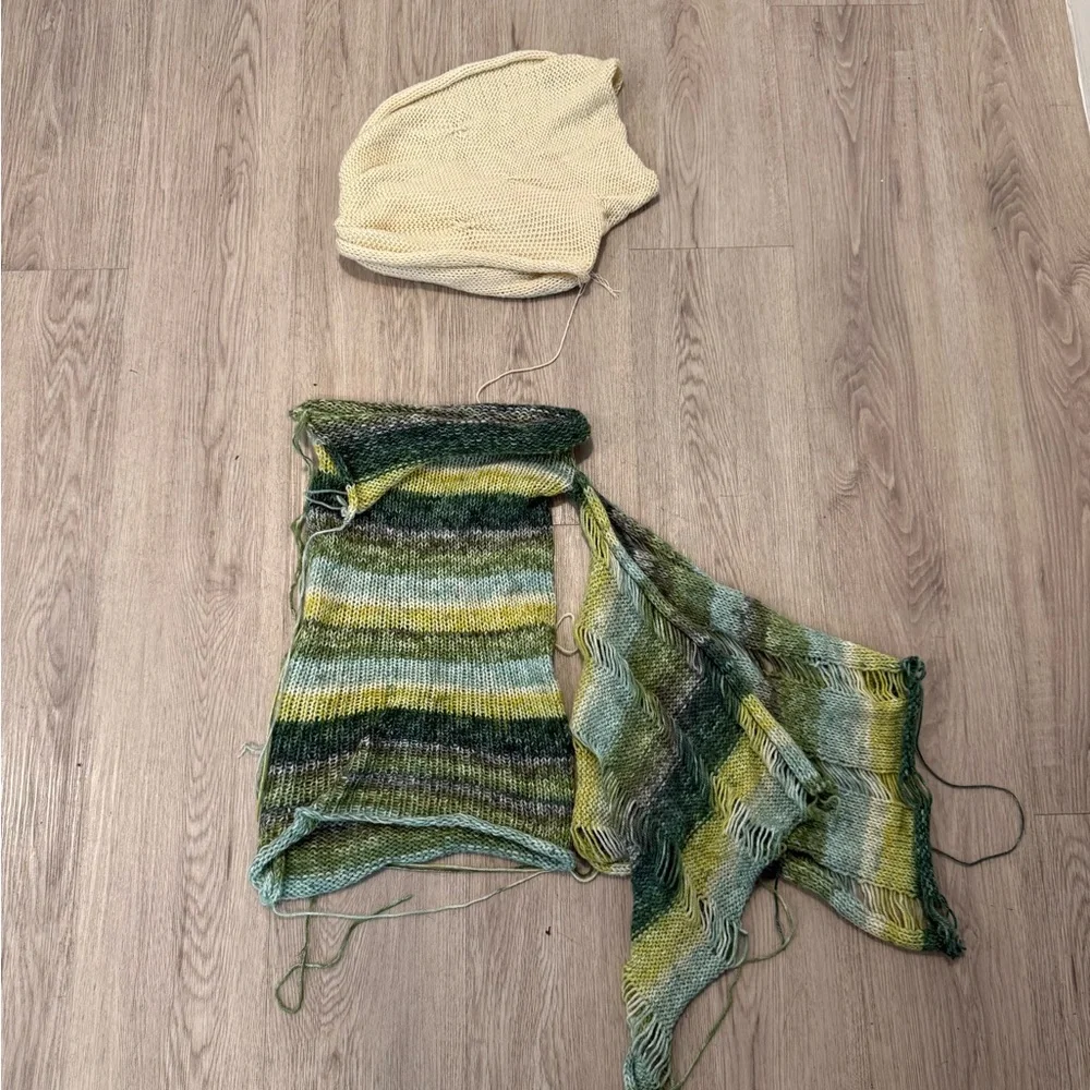 Handmade Knitted Set - Picture 2 of 8